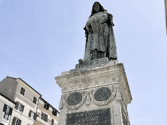 Lengua Magazine las Plazas Más Bellas de Roma- guía de viaje roma