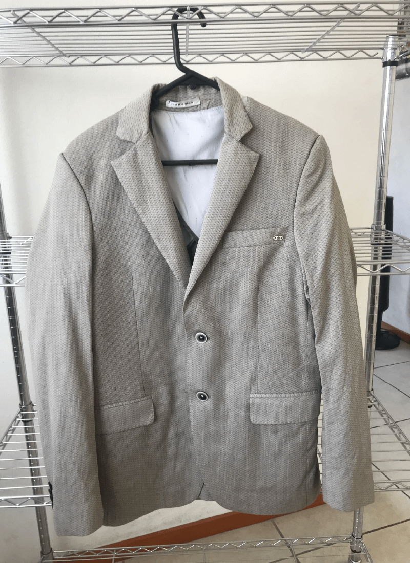 Lengua-Magazine-Bazar-Ropa-Accesorios-y-mas-de-segunda-mano-ropa-usada-saco-blazer-hombre-marca-zara-color-hueso