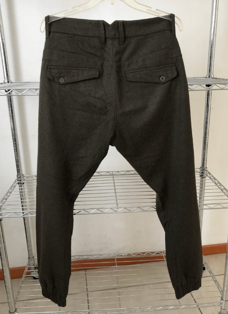 Lengua-Magazine-Bazar-Ropa-Accesorios-y-mas-de-segunda-mano-ropa-usada-pantalon-carrot-skkiny-marca-topman-color-verde-olivo-4 Lengua-Magazine-Bazar-Ropa-Accesorios-y-mas-de-segunda-mano-ropa-usada-pantalon-carrot-skkiny-marca-topman-color-verde-olivo