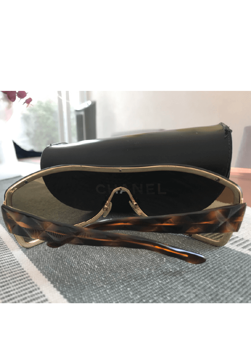 Lengua-Magazine-Bazar-de-segunda-mano-lentes-usados-lentes-de-segunda-mano-originales-marca-chanel-para-mujer-lentes-de-sol-chanel-5 Lengua-Magazine-Bazar-de-segunda-mano-lentes-usados-lentes-de-segunda-mano-originales-marca-chanel-para-mujer-lentes-de-sol-chanel