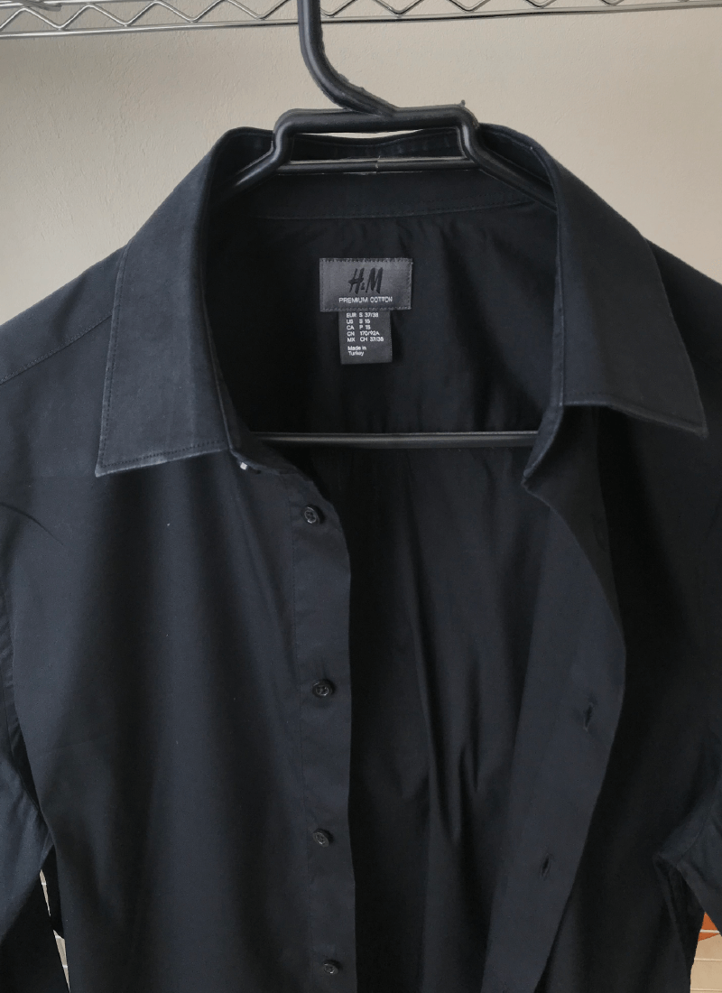 Lengua-magazine-bazar-de-ropa-de-segunda-mano-camisa-de-manga-larga-marca-hm-man-color-negro1 Lengua-magazine-bazar-de-ropa-de-segunda-mano-camisa-de-manga-larga-marca-hm-man-color-negro