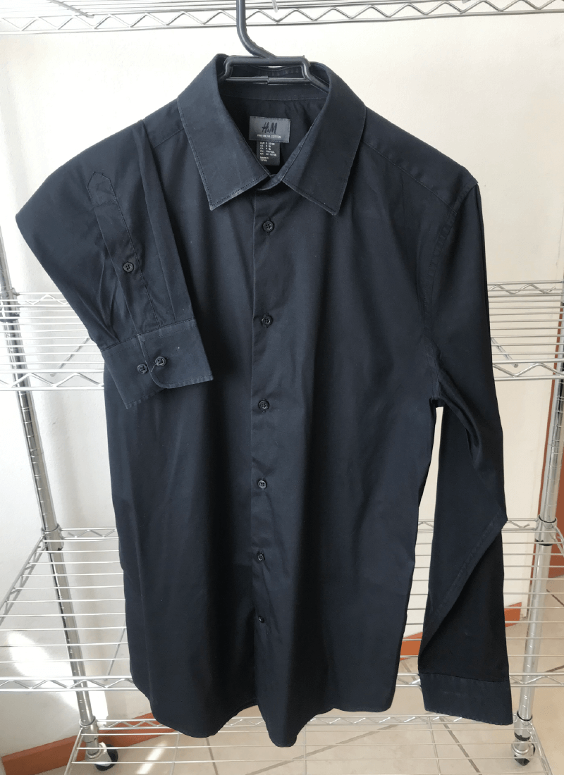 Lengua-magazine-bazar-de-ropa-de-segunda-mano-camisa-de-manga-larga-marca-hm-man-color-negro3 Lengua-magazine-bazar-de-ropa-de-segunda-mano-camisa-de-manga-larga-marca-hm-man-color-negro