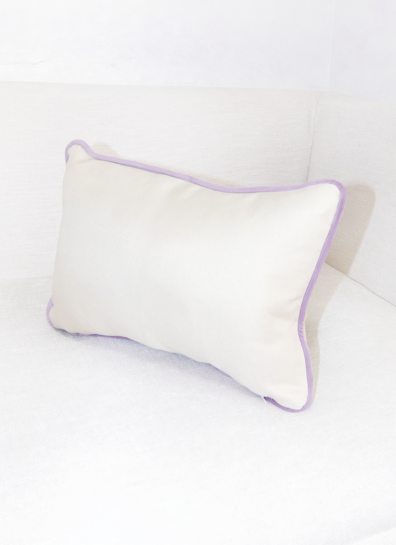 cojines-decorativos-mclr-tienda-en-linea-de-cojineria-mclr-decoracion-para-el-hogar-cojin-minimalista-cojin-riñonera-decorativa-color-morado-cojines-mclr