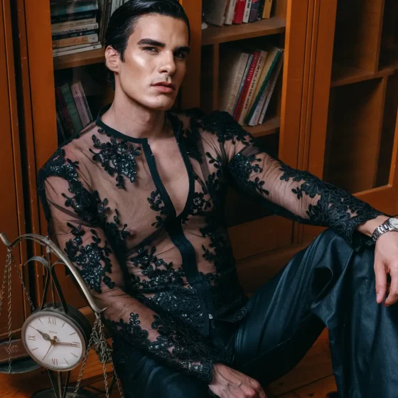 Lengua-Magazine-ft-Eduardo-Barajas-Soy-lo-que-soy-cantante-y-actor-mexicano