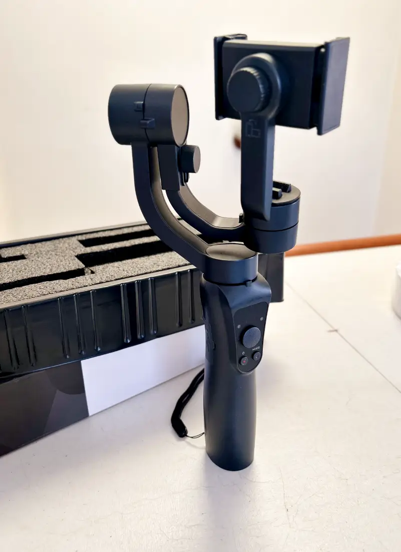 lengua-magazine-bazar-estabilizador-gimbal-3-ejes-para-celular-android-iphone-3-axis