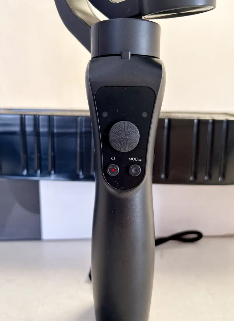 lengua-magazine-bazar-estabilizador-gimbal-3-ejes-para-celular-android-iphone-3-axis