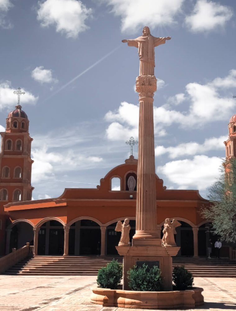 lengua-magazine-El-Santuario-de-San-Pedro-Esqueda-templos-en-jalisco- #LenguaMagazine